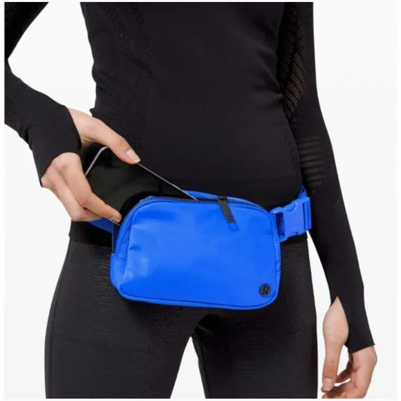 NWT Wild Bluebell lululemon Everywhere Belt Bag EBB (1L) - Picture 16 of 16